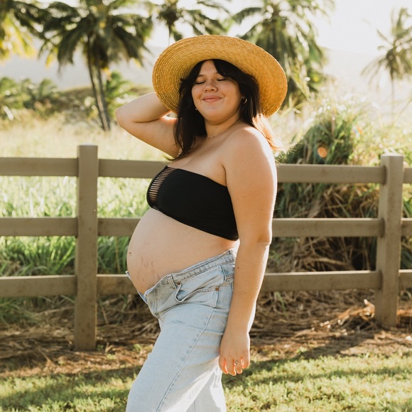 Meet your Posher, Jessica - Picture 2 of 16